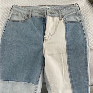 PAC Sun mom jean